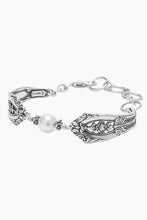 Load image into Gallery viewer, EMPIRE STERLING SILVER BRACELET WITH CRYSTAL PEARL
