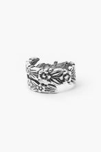 Load image into Gallery viewer, KATE STERLING SILVER RING
