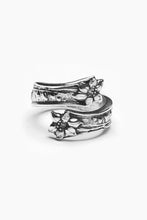 Load image into Gallery viewer, LILA STERLING SILVER SPOON RING

